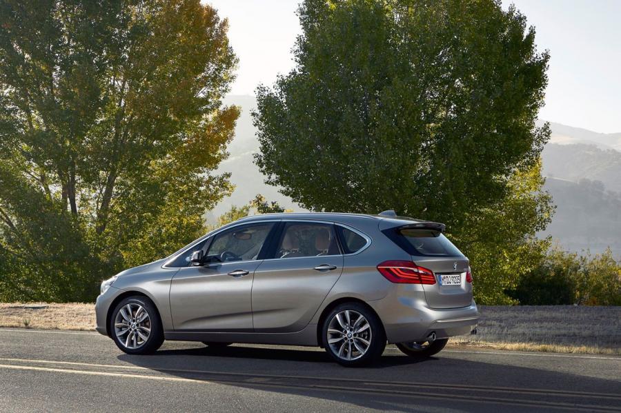  BMW 2-Series Active Tourer 2014 года  (фото 19 из 64)